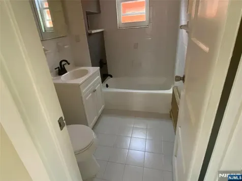 380 Park Avenue Fairview NJ 07022
