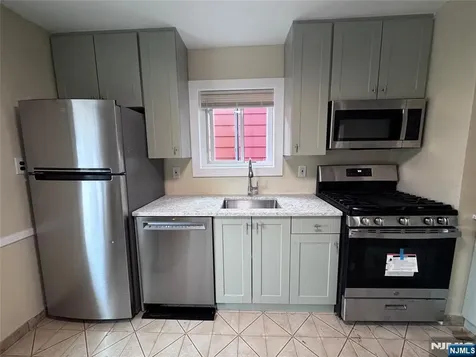 380 Park Avenue Fairview NJ 07022