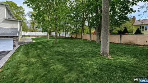 14 Dehart Wayne NJ 07470