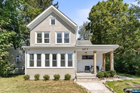 9 Lawnwood Avenue Newton NJ 07860