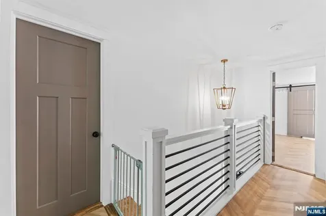9 Lawnwood Avenue Newton NJ 07860