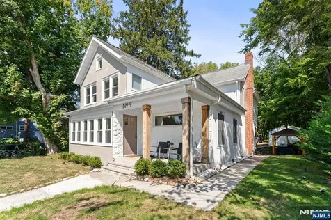 9 Lawnwood Avenue Newton NJ 07860