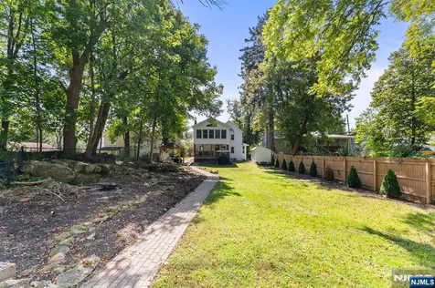9 Lawnwood Avenue Newton NJ 07860