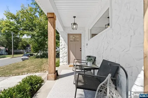 9 Lawnwood Avenue Newton NJ 07860