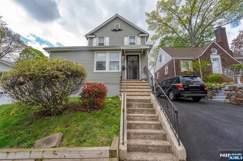 100 Washington Place Teaneck NJ 07666