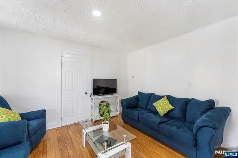 100 Washington Place Teaneck NJ 07666