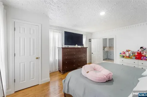 100 Washington Place Teaneck NJ 07666