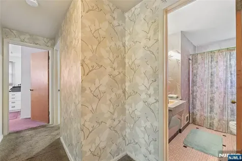 35 Robin Road Wayne NJ 07470