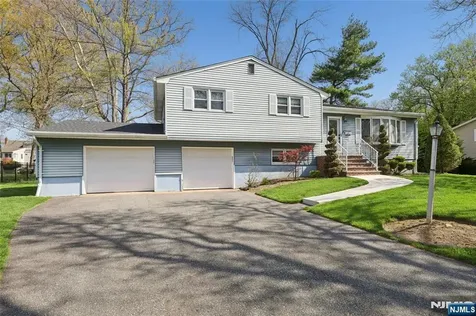 35 Robin Road Wayne NJ 07470
