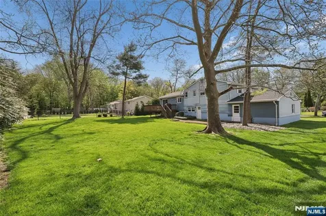 35 Robin Road Wayne NJ 07470