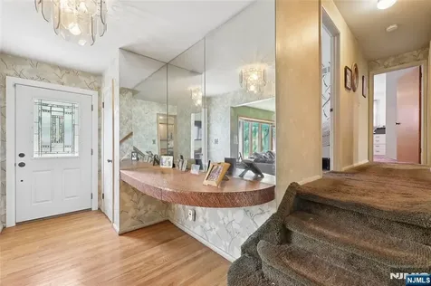 35 Robin Road Wayne NJ 07470