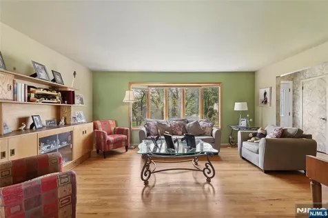 35 Robin Road Wayne NJ 07470