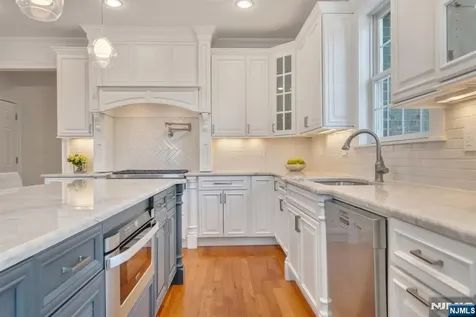 15 Eric Place Demarest NJ 07627