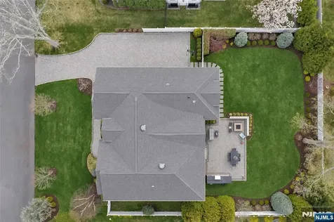 15 Eric Place Demarest NJ 07627