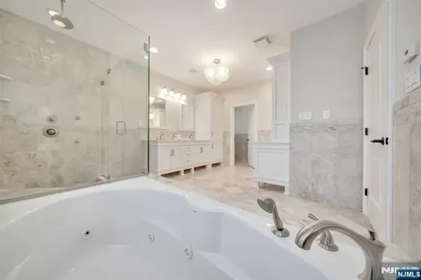 15 Eric Place Demarest NJ 07627