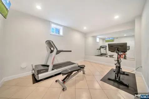 15 Eric Place Demarest NJ 07627
