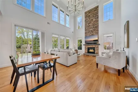 15 Eric Place Demarest NJ 07627
