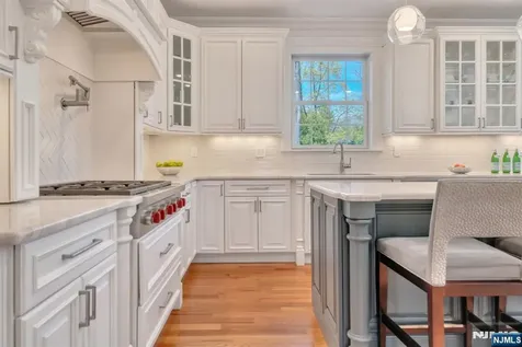 15 Eric Place Demarest NJ 07627