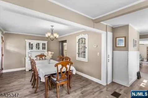 938 Maple Avenue Newton NJ 07860