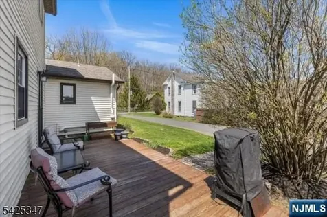 938 Maple Avenue Newton NJ 07860