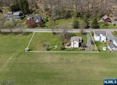 938 Maple Avenue Newton NJ 07860
