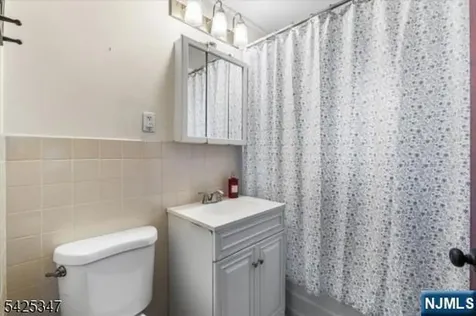 938 Maple Avenue Newton NJ 07860