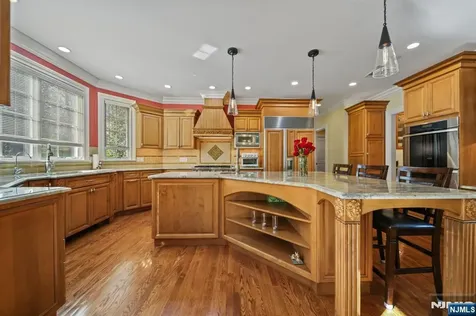 43 Beverly Road Hillsdale NJ 07642