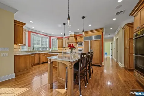 43 Beverly Road Hillsdale NJ 07642