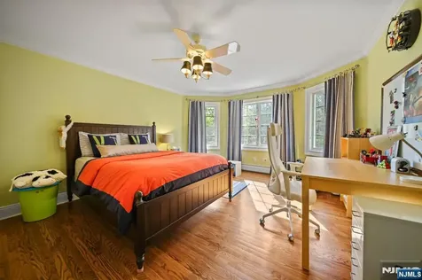 43 Beverly Road Hillsdale NJ 07642