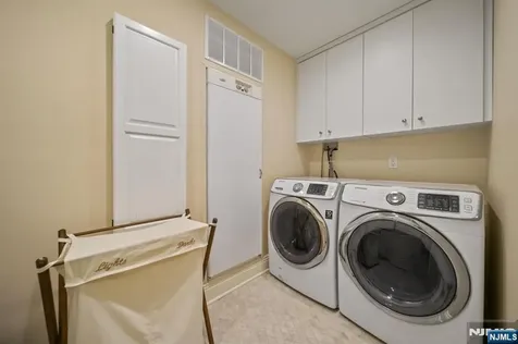 43 Beverly Road Hillsdale NJ 07642
