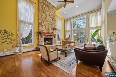 43 Beverly Road Hillsdale NJ 07642