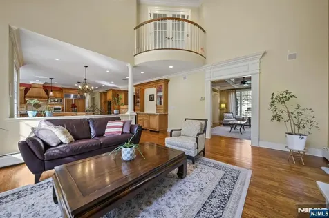 43 Beverly Road Hillsdale NJ 07642