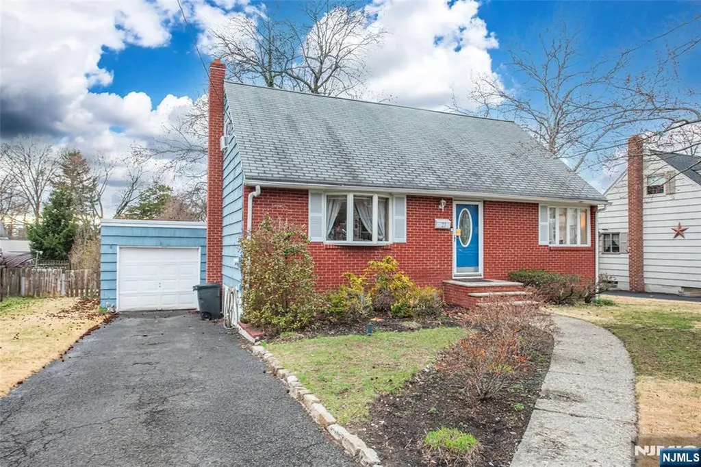 23 Sunnie West Caldwell NJ 07006