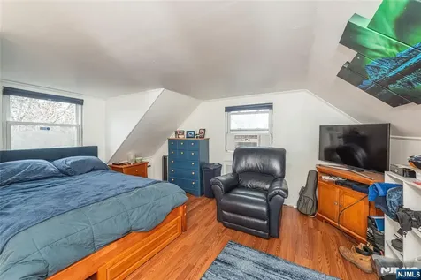 23 Sunnie West Caldwell NJ 07006