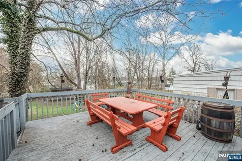 23 Sunnie West Caldwell NJ 07006