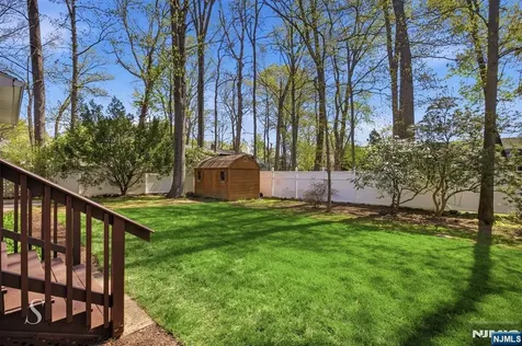 5 Franciscan Way Fair Lawn NJ 07410