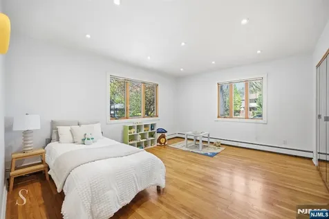 5 Franciscan Way Fair Lawn NJ 07410