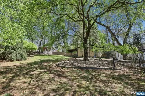 260 Glen Avenue Midland Park NJ 07432