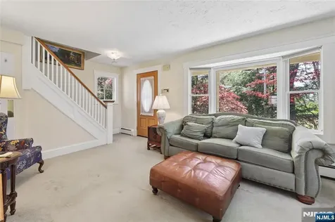 260 Glen Avenue Midland Park NJ 07432