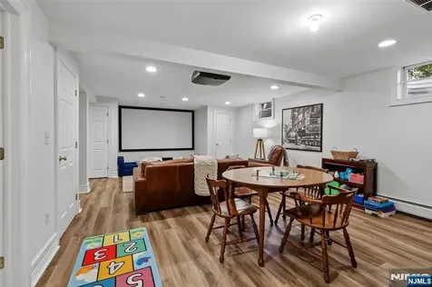 408 Drury Lane Wyckoff NJ 07481