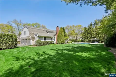 408 Drury Lane Wyckoff NJ 07481
