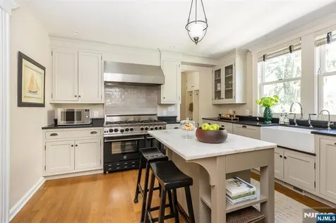 76 Edgemont Road Montclair NJ 07043