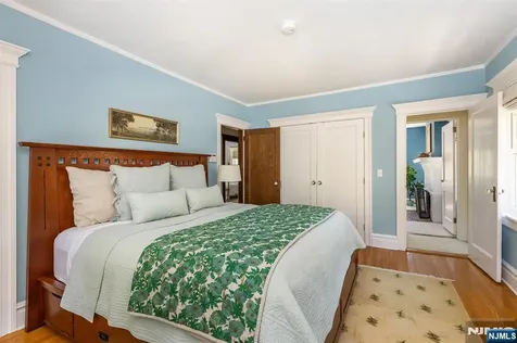 76 Edgemont Road Montclair NJ 07043