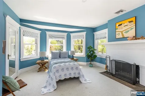76 Edgemont Road Montclair NJ 07043