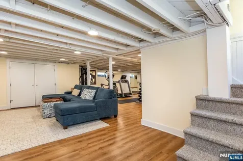 76 Edgemont Road Montclair NJ 07043