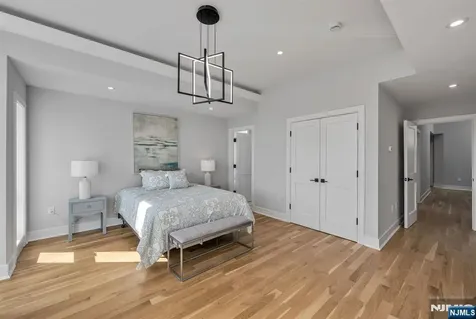 2449 Camner Street Fort Lee NJ 07024