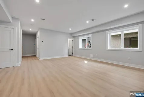 2449 Camner Street Fort Lee NJ 07024