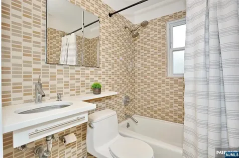 91 Hopper Street Hillsdale NJ 07642