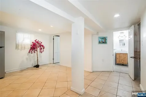 219 72nd Street North Bergen NJ 07047