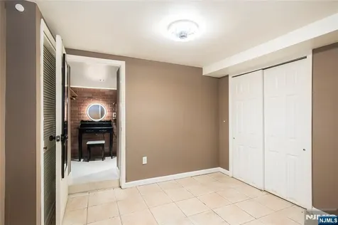 219 72nd Street North Bergen NJ 07047